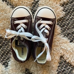 Kids converse